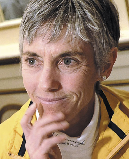 JOAN BENOIT SAMUELSON