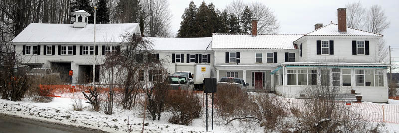 HISTORIC PLANS: Kennebec Savings Bank is planning to raze a mansion at 1 Northern Ave. in Farmingdale and build a new bank branch in its place. The mansion was built in 1826 and has 15 rooms and five bathrooms.