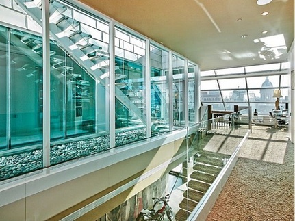 The glass staircase in Alicia Keys' Empire-State-of-Mind penthouse.