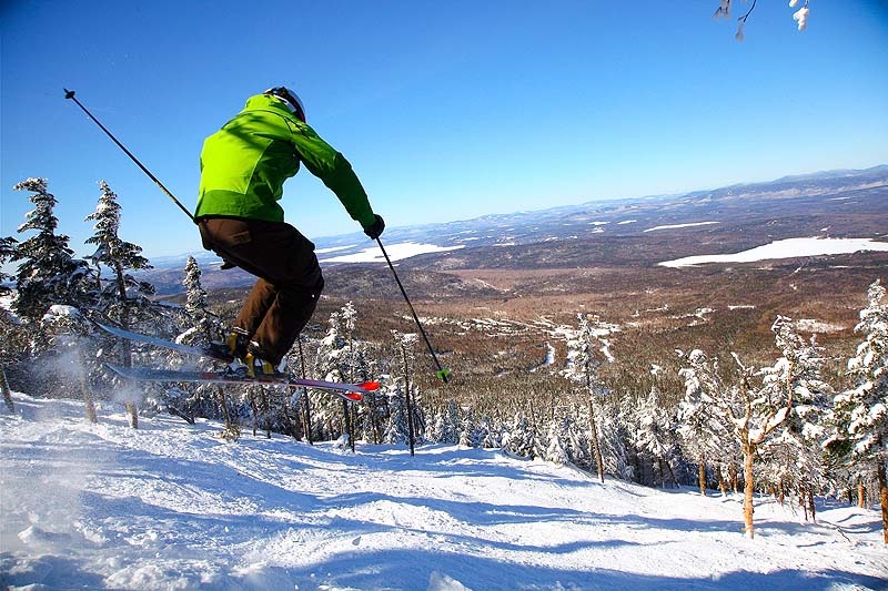 Saddleback's 44-acre glade called “Casablanca” along with more than five miles of black- and double-black diamond terrain is considered the largest section of top-to-bottom expert terrain east of the Mississippi.