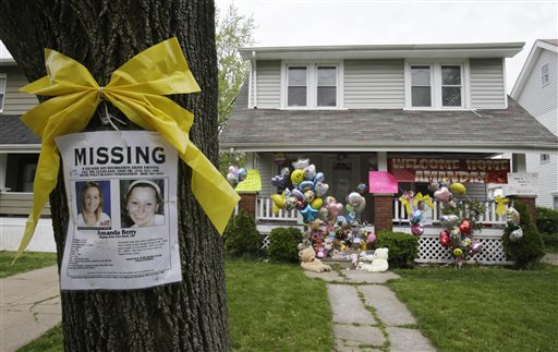 Amanda Berry returned to the home of her sister on Wednesday.