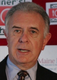 Dick Grotton plans to retire as the chief of the Maine Restaurant Association at the end of the year.