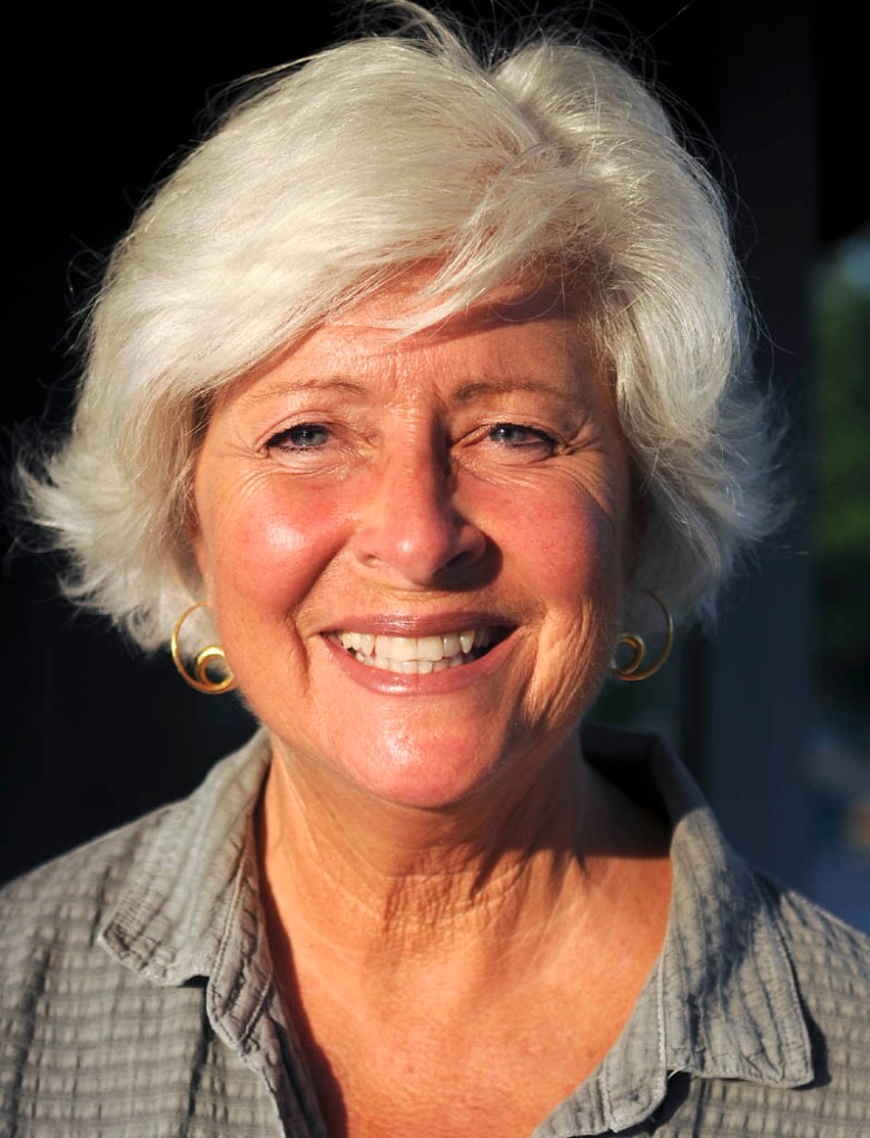 Paula Benoit, Republican