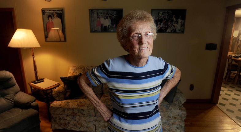 fIGHTING oSTEOPOROSIS: Marjorie Weeman, 78, of St. Albans, is one of 700,000 Americans who suffered a spinal fracture as a result of osteoporosis. She underwent an innovative spinal surgery in an effort to correct a painful back injury she suffered earlier this year.