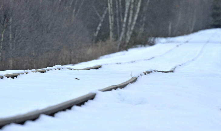 rail service: Madison Paper Industries has stopped shipping on Pan Am rail lines like these because derailments hampered the paper company’s deliveries, according to a paper company official. The section of track is near Martin Stream Road and the Fairfield and Norridgewock townline.