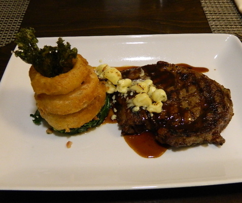 Rib Eye with onion rings