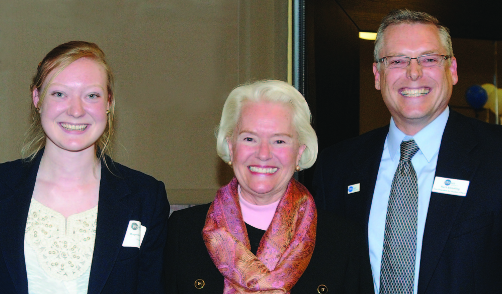 LEADERSHIP AWARD: From left are Magnolia Dixon, left, Dr. Jamison Gilder Hoff and Vice President for Student Affairs Kurt Stimeling.