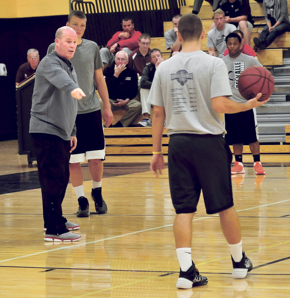 Steve Clifford, a University of Maine at Farmington graduate and coach of the Charlotte Hornets, leads a clinic Sunday at Mt. Blue High School in Farmington.