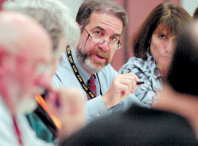 Staff file photo by Joe PhelanSuperintendent Rich Abramson talks to School Union 42 board members during a meeting at Mount Vernon Elementary School several years ago. 