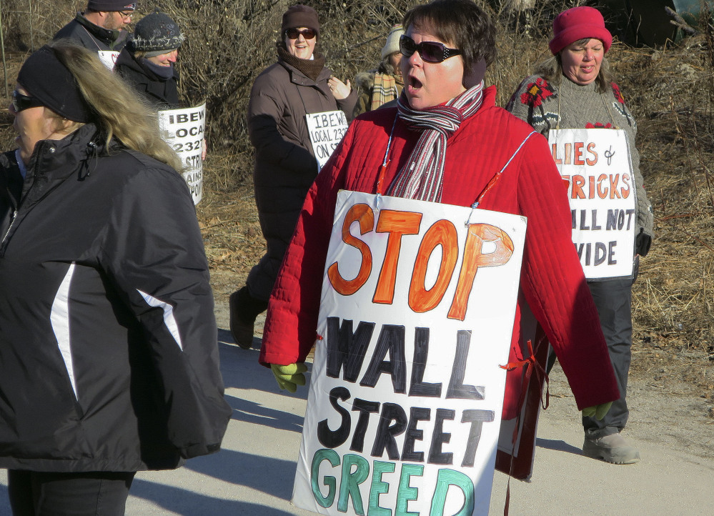 FairPoint and unions officials representing more than 1,700 striking workers are preparing to resume negotiations for the first time in more than a month on Sunday.