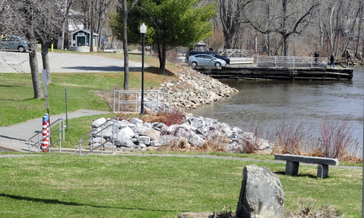 The area between the Richmond gazebo and the Swan Island boat launch in Richmond, shown Friday, is the proposed location of a paved path linking the two landmarks.