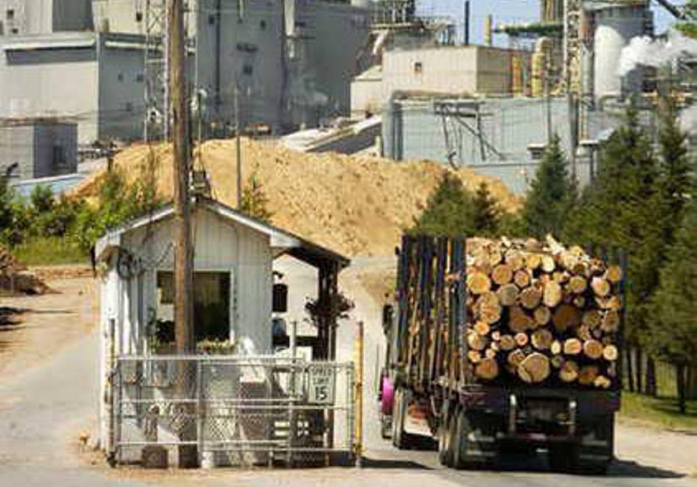 Portland Press Herald file photo by John Ewing
Some 300 workers will be laid off at Verso Paper Co.’s Androscoggin mill in Jay, the company announced Thursday.