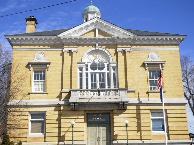 Changes to the pay and terms of office for Hallowell city officials are being recommended by the city charter commission. The commission will present its recommendations at a meeting Wednesday evening at City Hall.