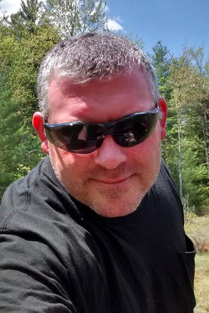 Scott Weyland, in an August 2016 photo posted on Facebook. 