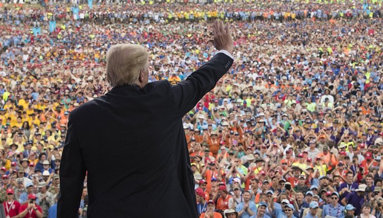 President Donald Trump waves to the crowd after speaking at the 2017 National Scout Jamboree in Glen Jean, W.Va.,on July 24, 2017.