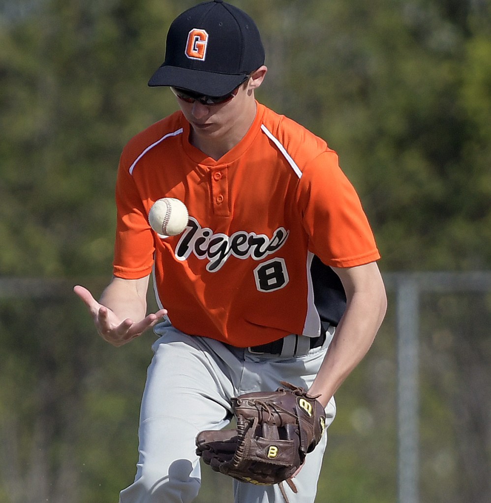 Gardiner's Cam Bourassa handles a line drive to second base against Leavitt on Monday in Gardiner.