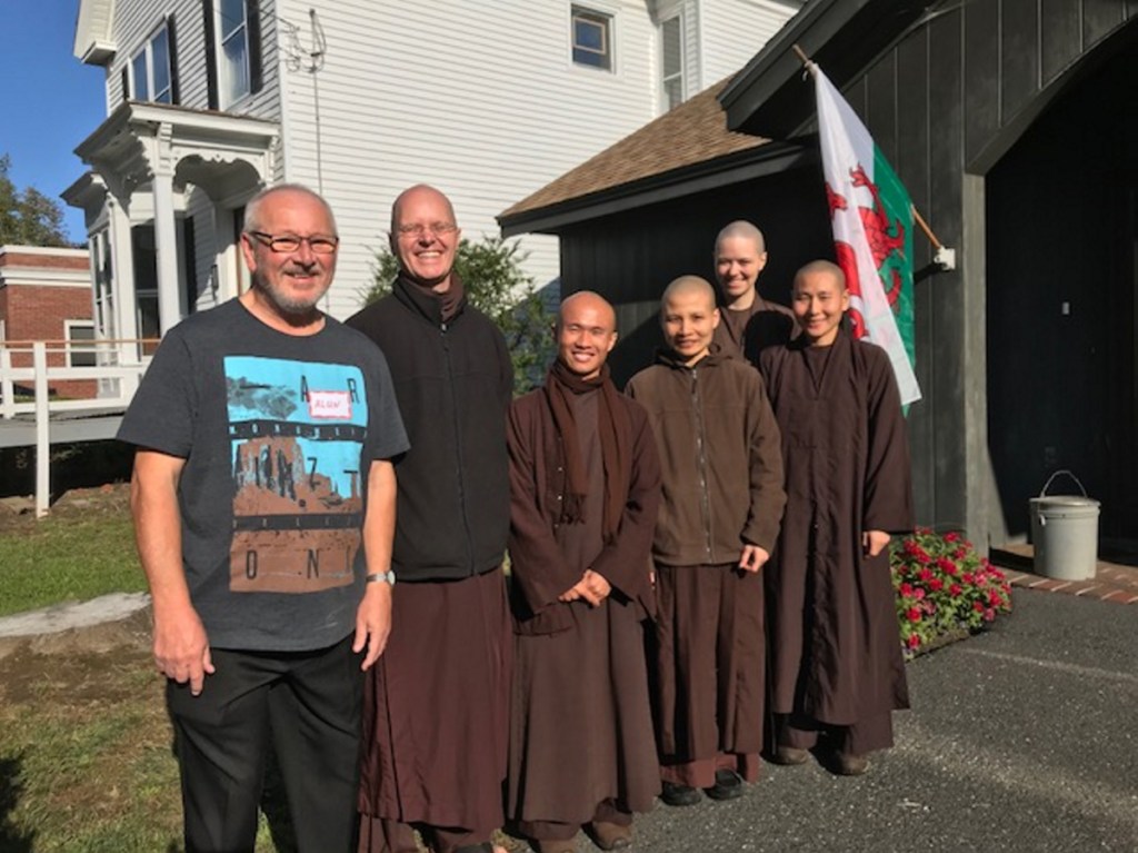 From left are the Rev. Alun Dafis from Wales, Thây Pháp Lÿ (Brother Dharma Reason), Thây Mãn Tuê (Brother Insight), Sú Cô Bôi Nghiêm (Sister Palm Leaf), Sú Cô Trāng Quang Són (Sister Radiant Mountain) and Sú Cô Thân Nghiêm (Sister Spirit).